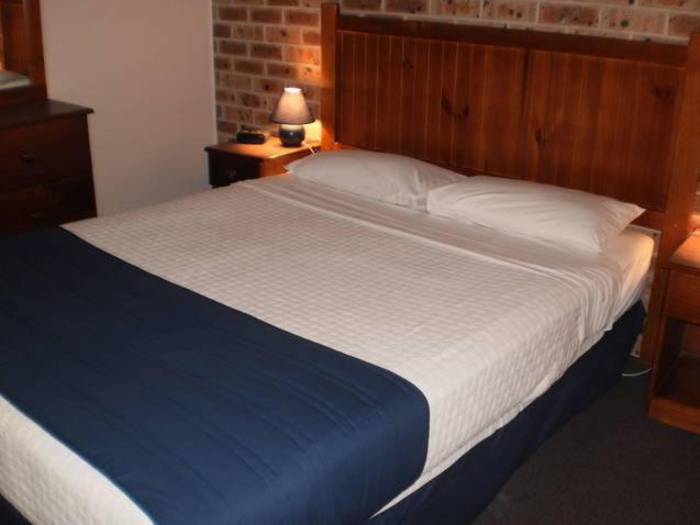 Lake Haven Motor Inn Gorokan Zimmer foto